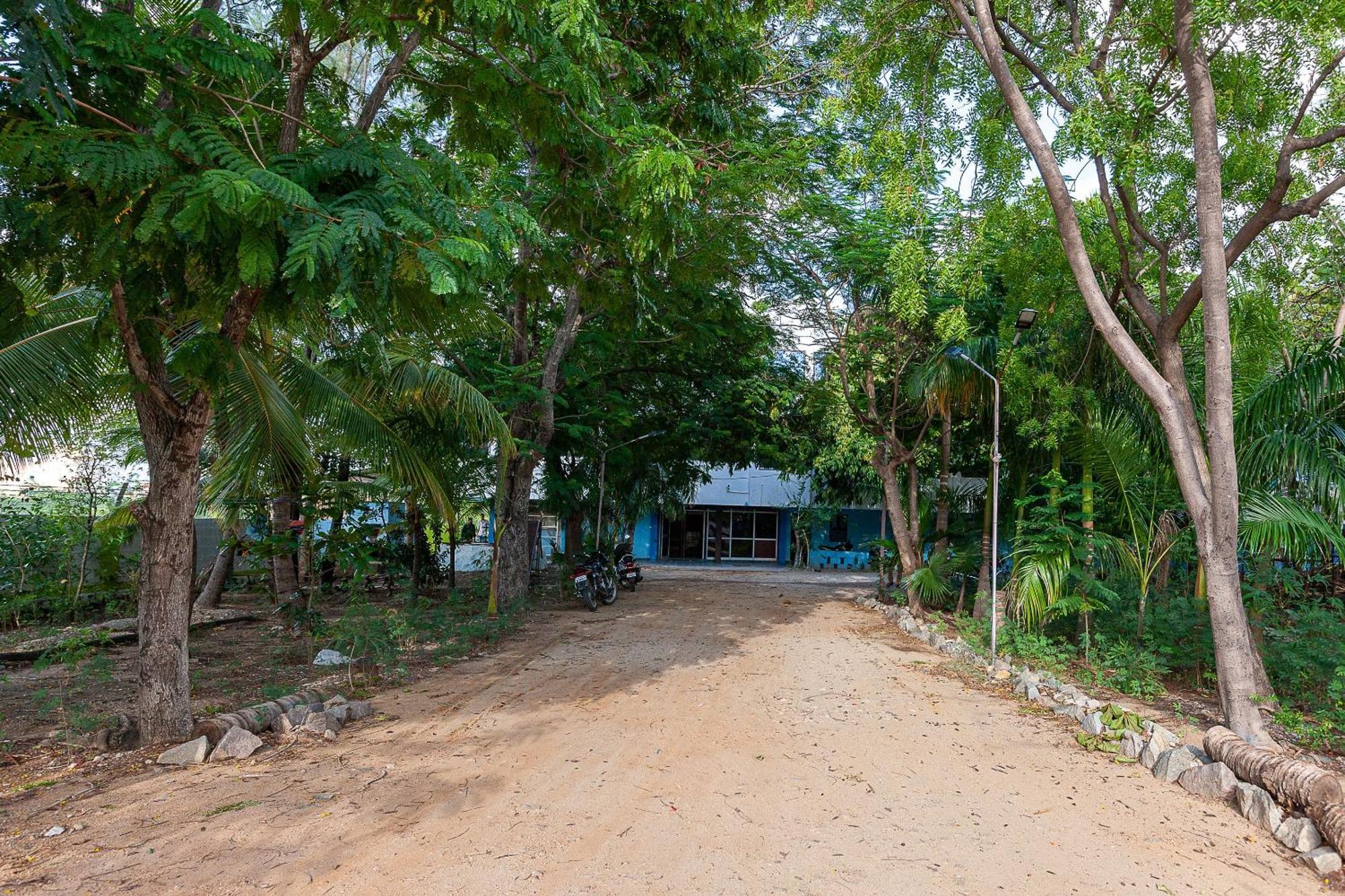 Collection O Ammayi Hotels & Resorts Tiruvannamalai Bagian luar foto