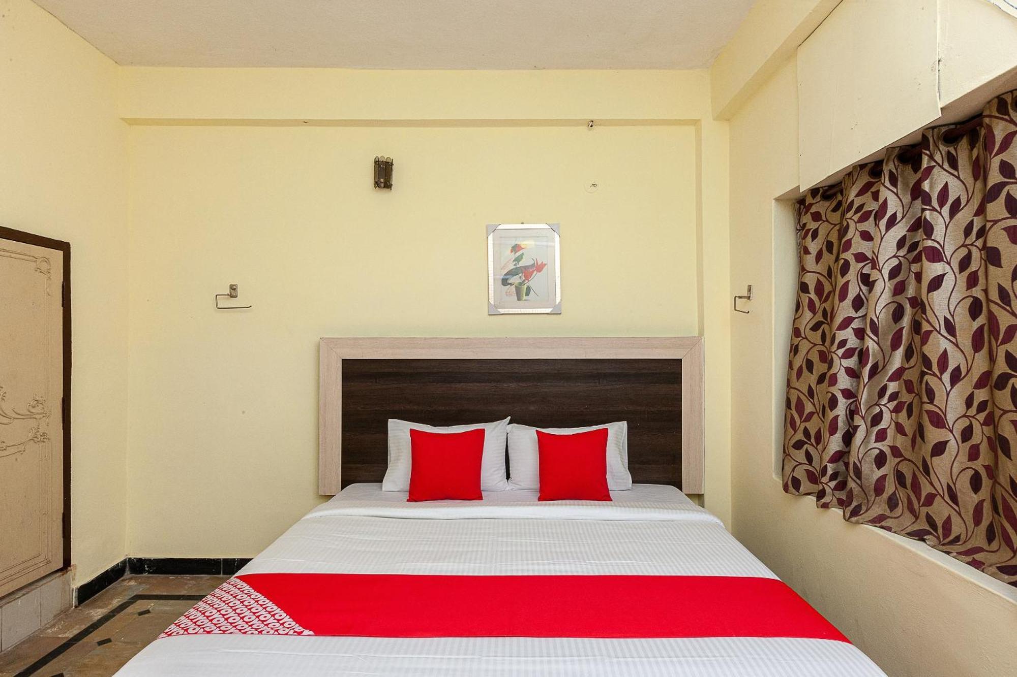 Collection O Ammayi Hotels & Resorts Tiruvannamalai Bagian luar foto