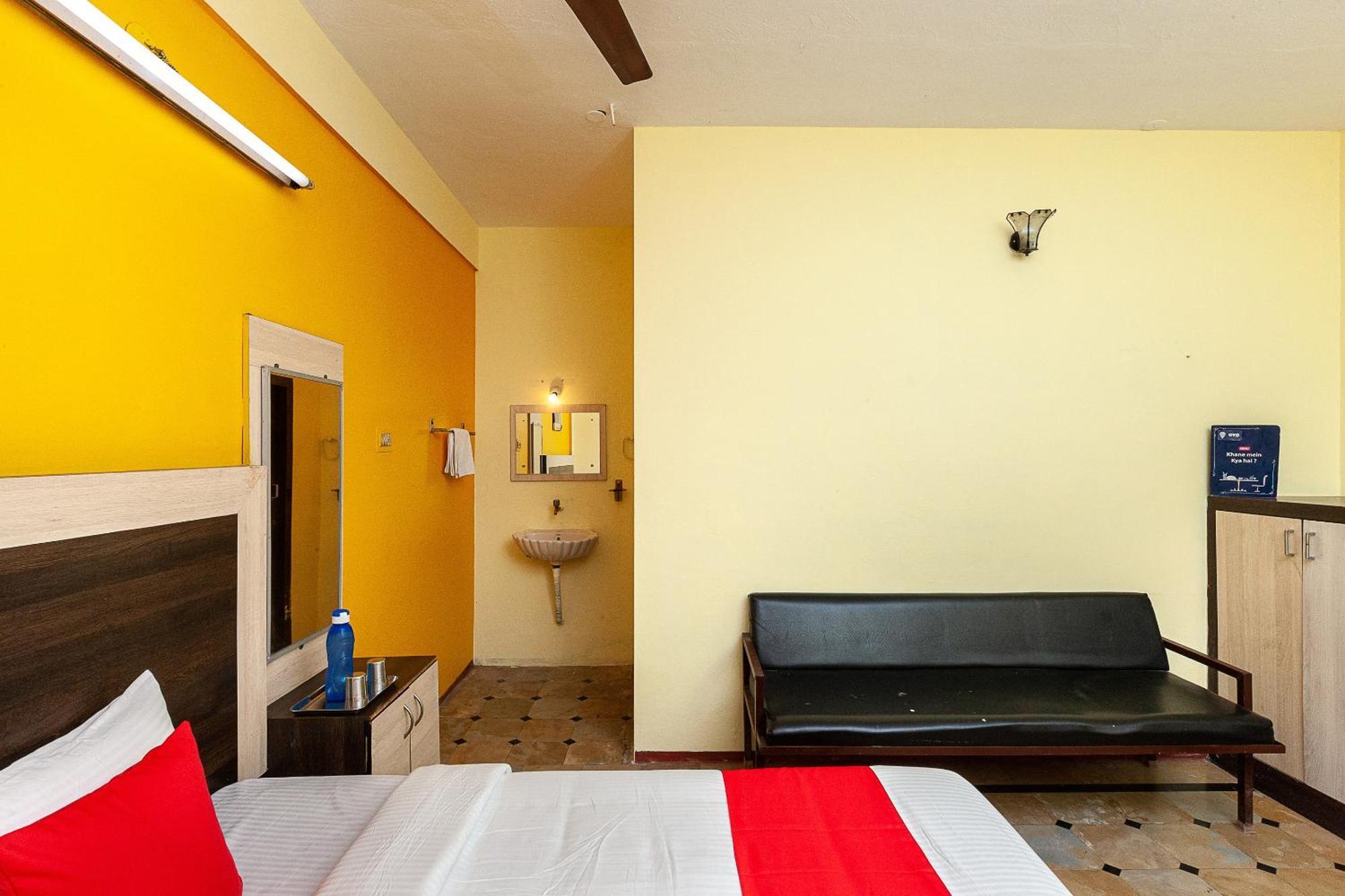 Collection O Ammayi Hotels & Resorts Tiruvannamalai Bagian luar foto