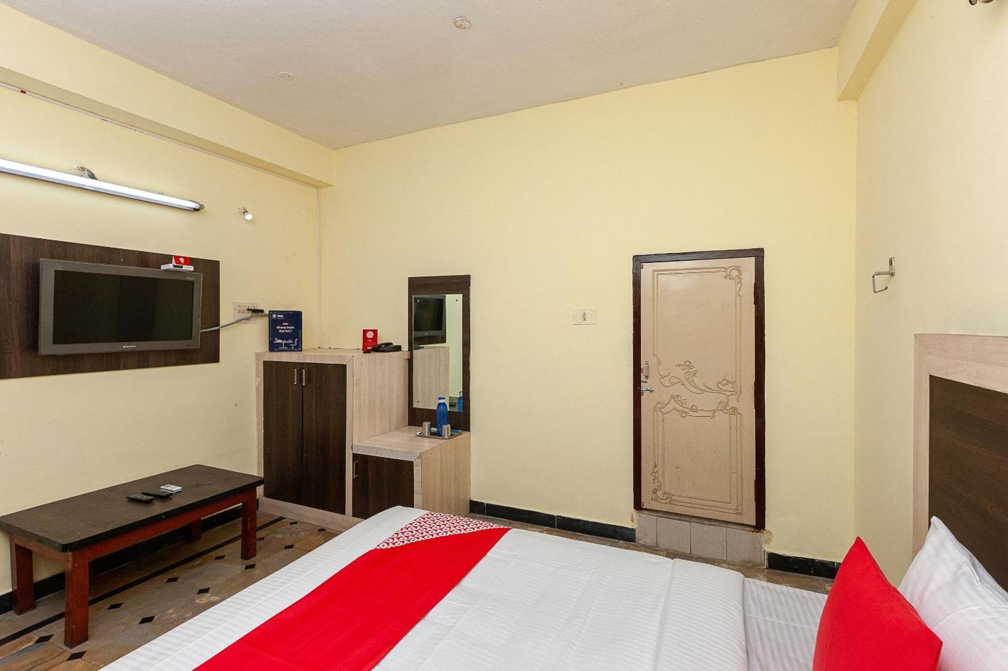 Collection O Ammayi Hotels & Resorts Tiruvannamalai Bagian luar foto
