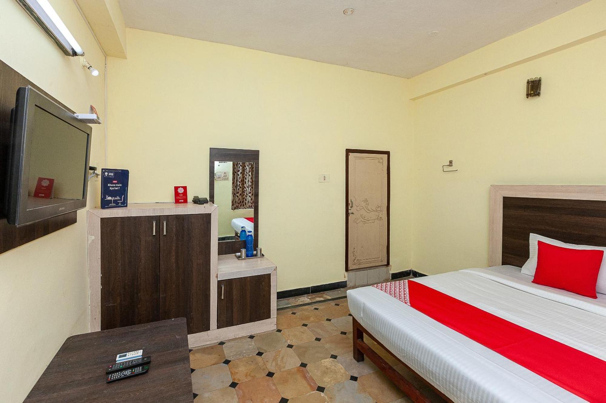 Collection O Ammayi Hotels & Resorts Tiruvannamalai Bagian luar foto